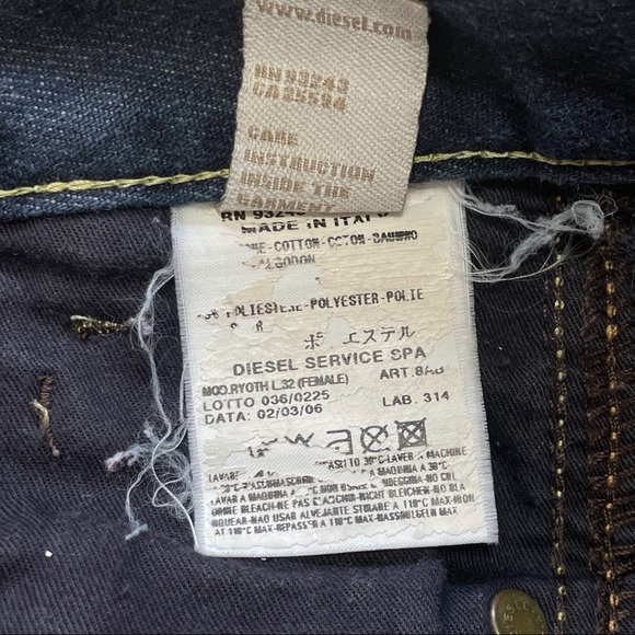 Diesel low rise Ryoth jeans size 25 - Picture 4 of 8